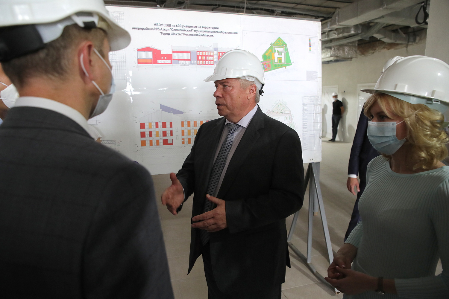 В ноябре 2021 года закончится строительство школы на 600 учащихся в Шахтах