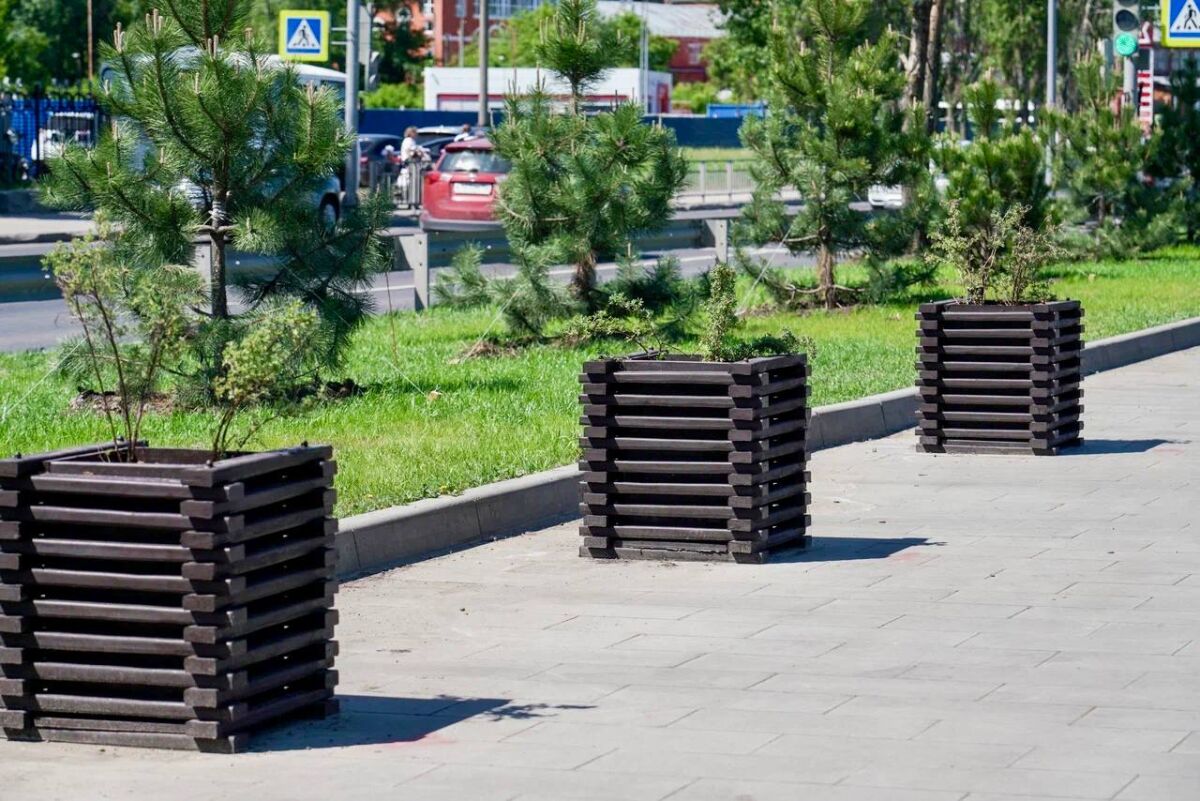 Урны, лавочки и цветочные кашпо из вторсырья установили в Нижнем Новгороде - фото 1