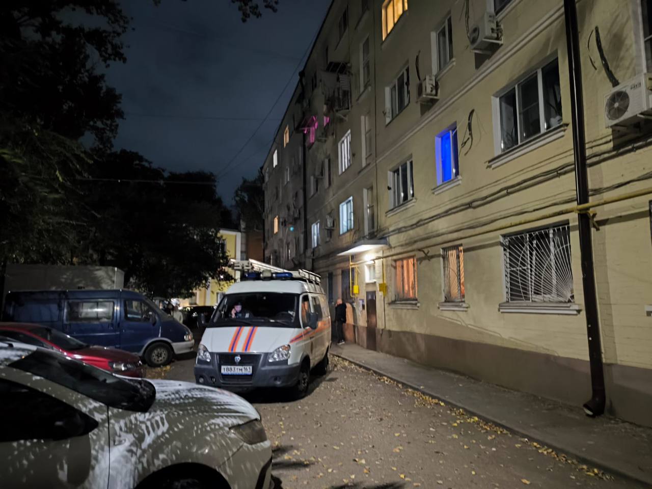 В пятиэтажке Ростова нашли сквозную трещину, жильцов готовят к расселению - фото 1