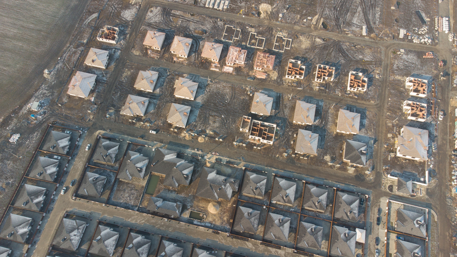 Показываем, как ведется строительство домов в КП «Легенда» в Батайске