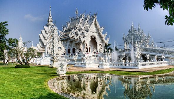 Храм Ват Ронг Кхун (Wat Rong Khun) в Тайланде