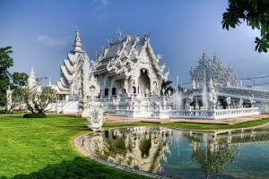 Храм Ват Ронг Кхун (Wat Rong Khun) в Тайланде